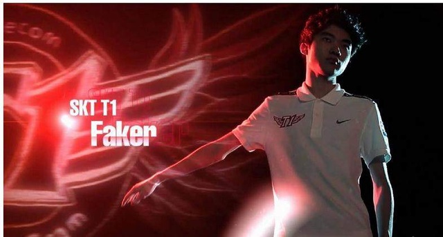 Kanavi 的肥胖Fuyego在中期失误，最终做出了贡献。 Anyone's Legend 冲动地发起了一场团战，被 Top Esports 扳平了比分。