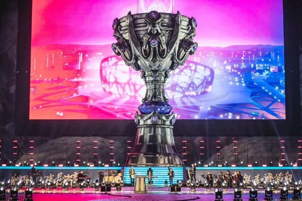 “我24岁，这是我第一次在队里是年龄最大的” - Spinx 谈论加入 Mouz