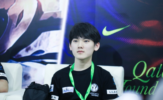 里程碑：Cryin达成LPL300出场成就