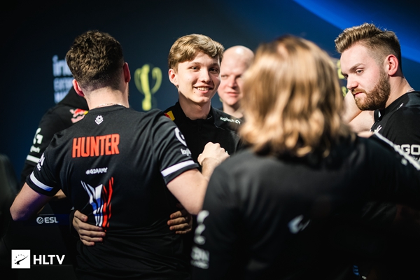 2025KPL夏季赛常规赛W7最佳选手——重庆狼队.小胖